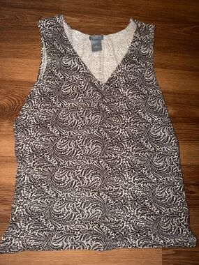 Ann Taylor Brown & White V-Neck Printed Tank